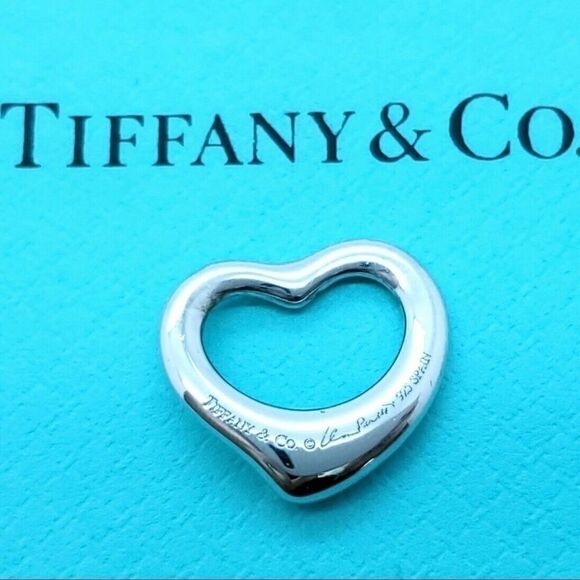 TIFFANY & CO. Open Heart Pendant 16mm. - Picture 5 of 6